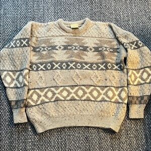 Connemara Knitware 100% Pure New Wool Men’s Sweater, size large